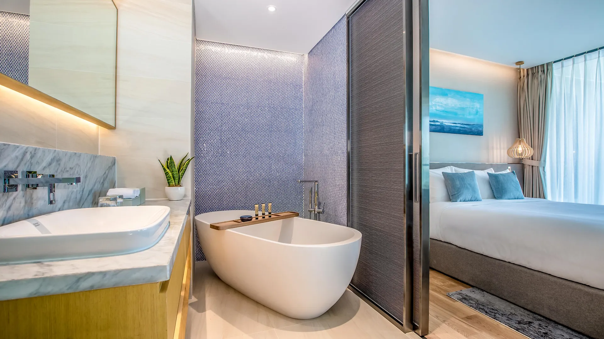 Sel De Mer Hotel & Suites Đà Nẵng 5*,  Vietnam